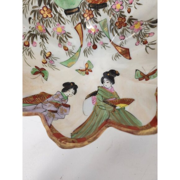 Vintage Japanese Gold Scalloped Edge Geisha Floral Footed Kutani Serving Bowl - Picture 2 of 7